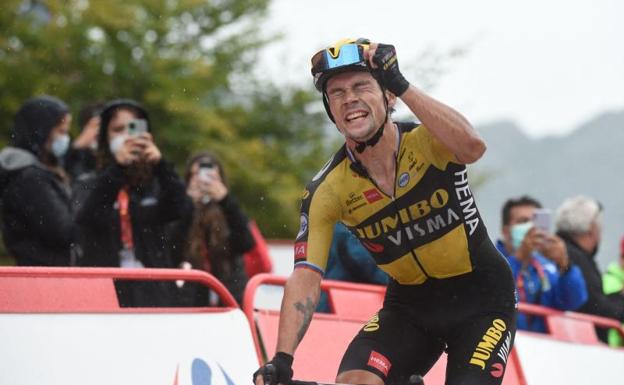 Roglic sentencia la Vuelta en los Lagos de Covadonga