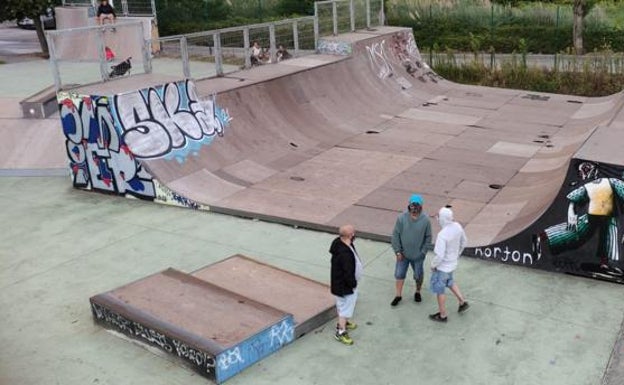 La concejalía de Deportes de Castro estudia el arreglo de la pista de skate para su reapertura