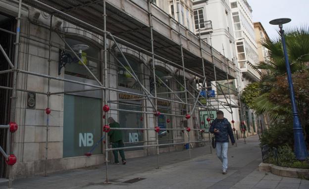 Fianza de 19 millones a Novo Banco por la supuesta estafa en su oficina de Santander