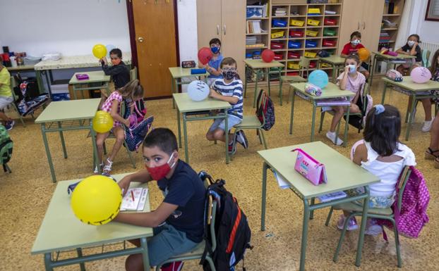 Educación repasa los últimos ajustes del protocolo con los 300 coordinadores covid