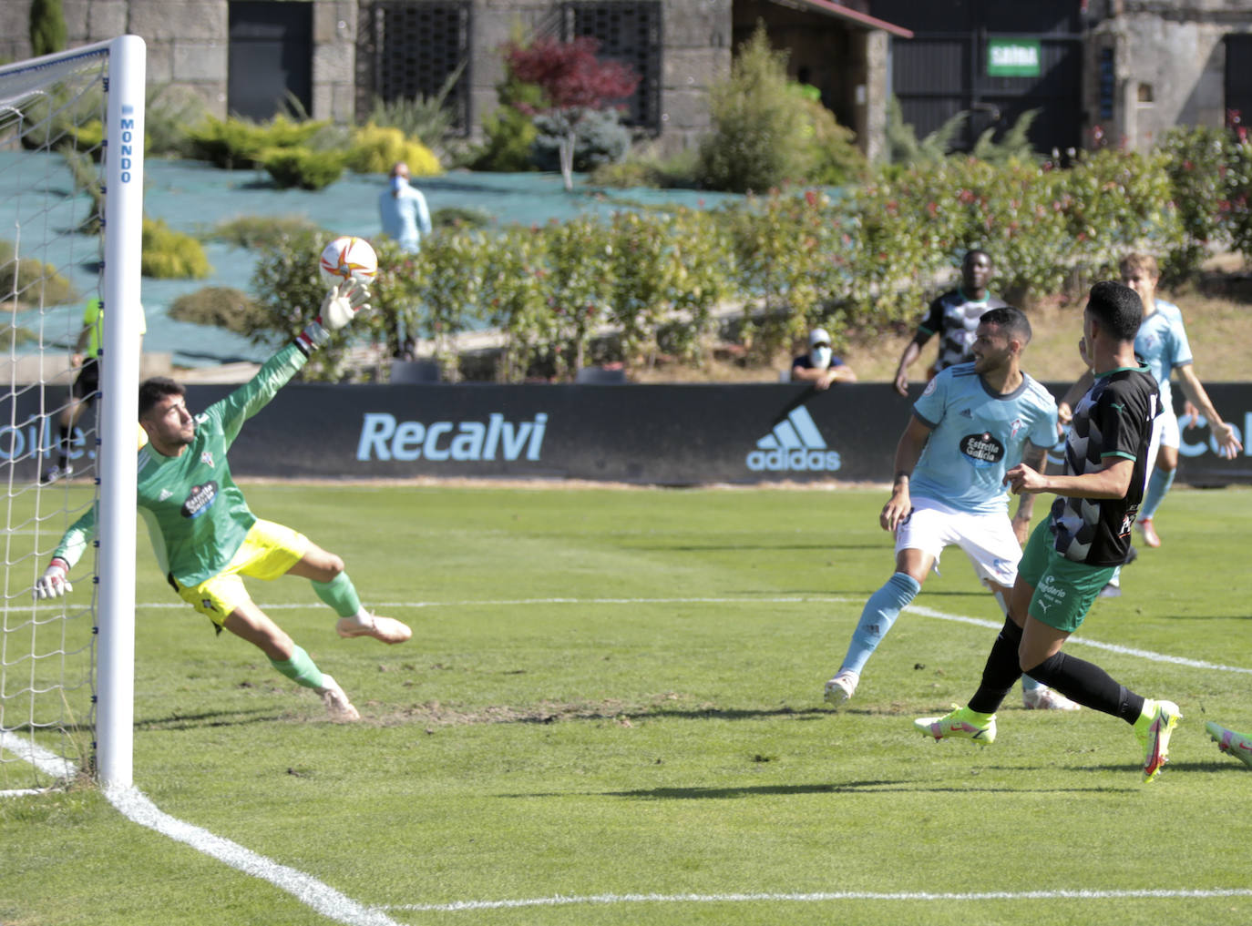 El Racing cae ante el Celta B