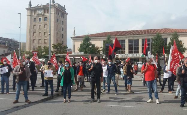 Los sindicatos de Renfe y Adif exigen «un ferrocarril público en Cantabria sostenible y competitivo»