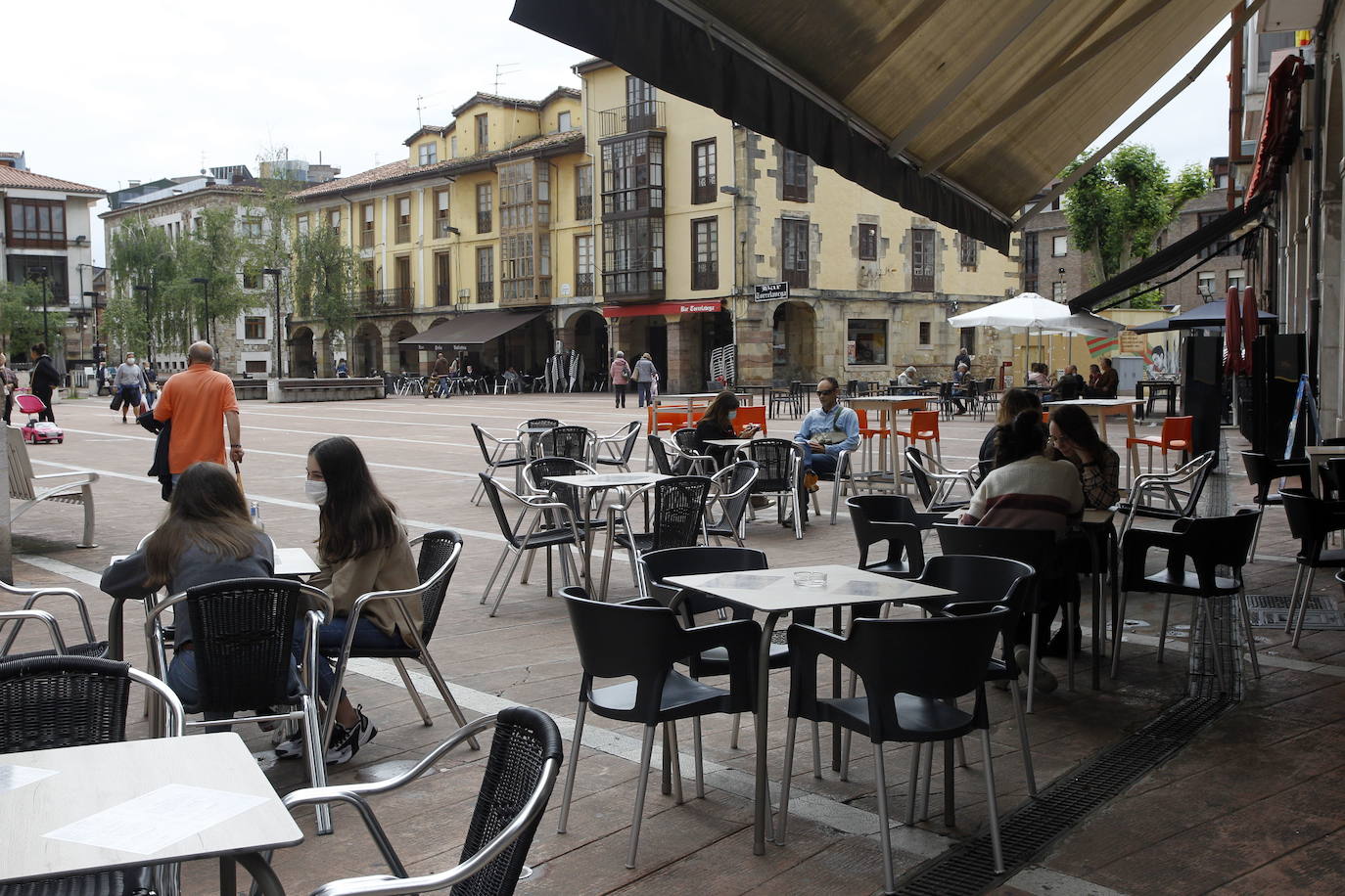 Cs Torrelavega pide que se exonere a la hostelería del pago de la tasa de terrazas también en 2022