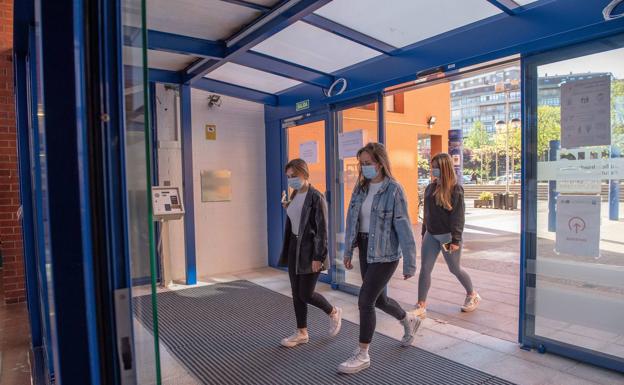 La UC inaugura el curso con 2.094 nuevos alumnos de grado, un 5% más que en 2020
