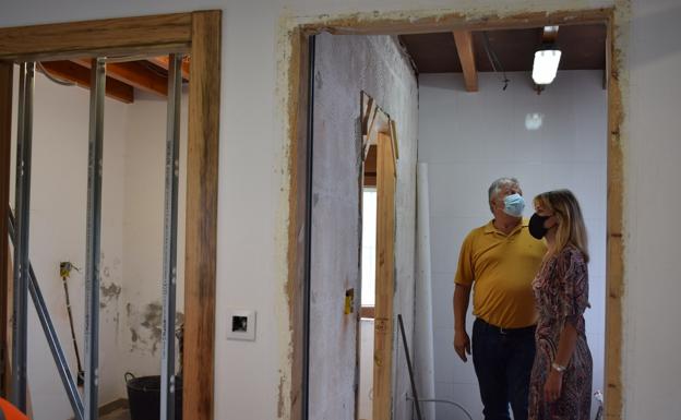 Iniciadas las obras de la antigua casa de la maestra de Carandía