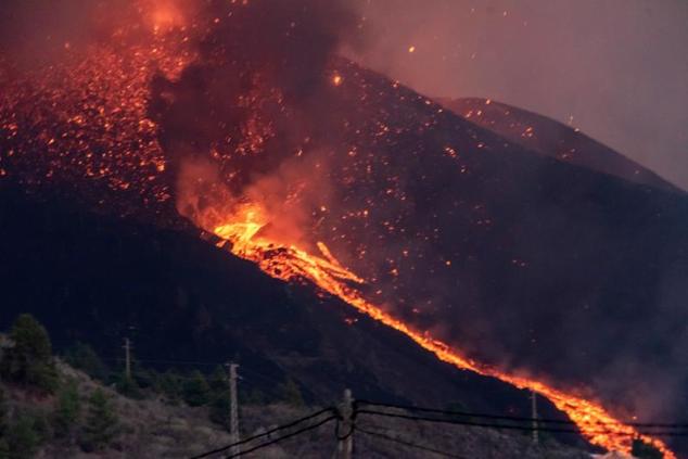 La erupción del volcán Cumbre Vieja, en imágenes