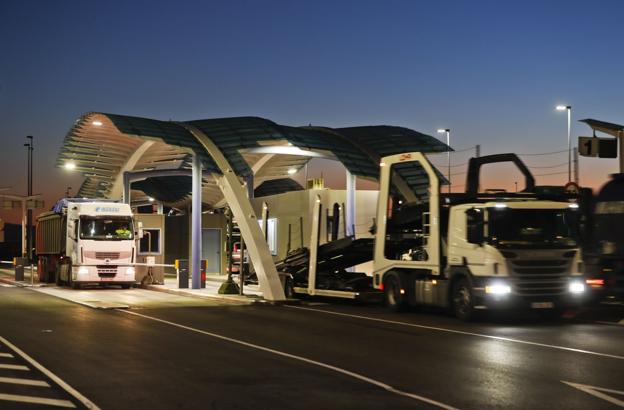 El transporte de mercancías estima un déficit de 250 camioneros en Cantabria que amenaza el futuro