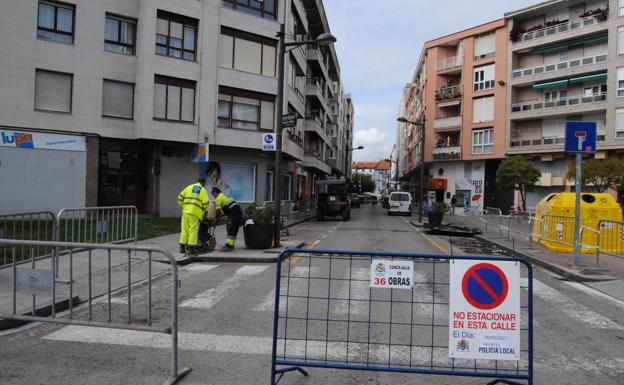 Comienzan las obras de peatonalización de un tramo de la calle Las Huertas de Santoña