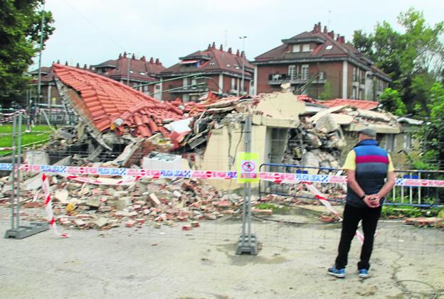 La falta de información impide determinar qué provocó el derrumbe del edificio de Sarón