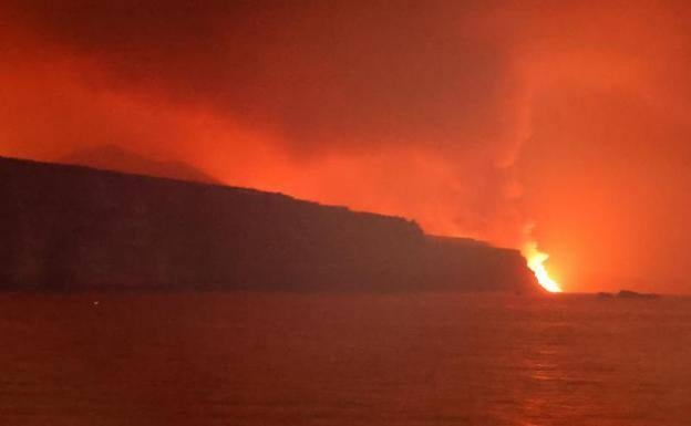 La nube tóxica del volcán de La Palma no llegará a Cantabria