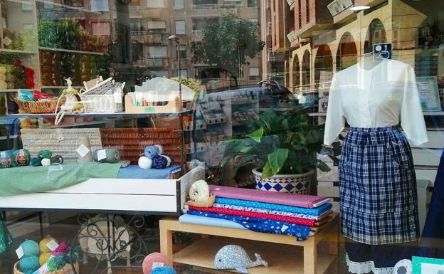 Castro volverá a poner en circulación bonos para comprar en los comercios locales