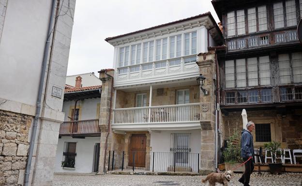 La restauración de una casa en el centro de Comillas, premio de arquitectura