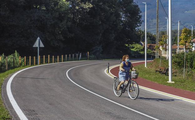 «Esta carretera supone para todos un antes y un después en el futuro del valle de Anievas»