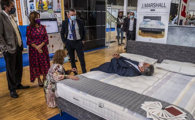 La compraventa de viviendas unifamiliares crece por primera vez por encima de la de pisos