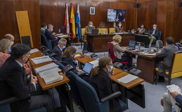 El Pleno de Santander aprueba las ordenanzas fiscales con el voto en contra de la oposición en agua y basuras