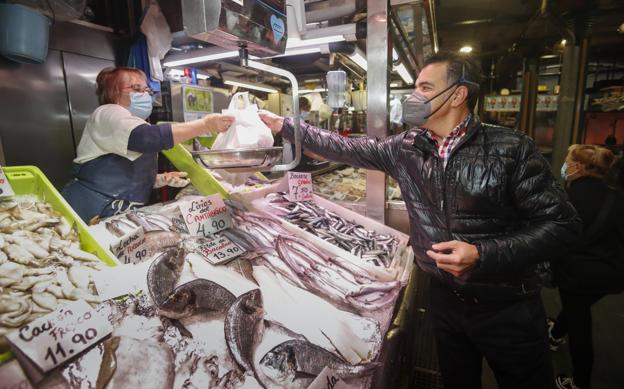 «No hay quien llene la cesta de la compra»