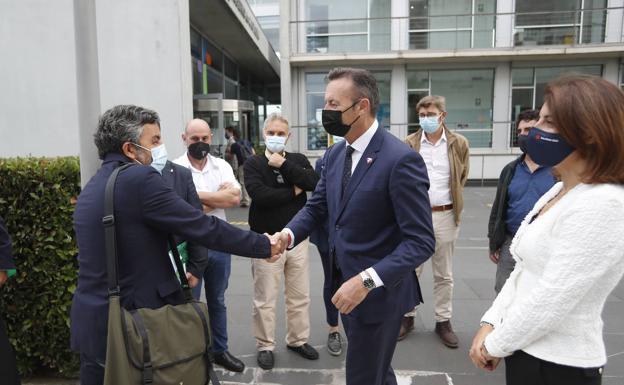 La Audiencia admite también los recursos de Cantabria, Asturias y Galicia frente al lobo