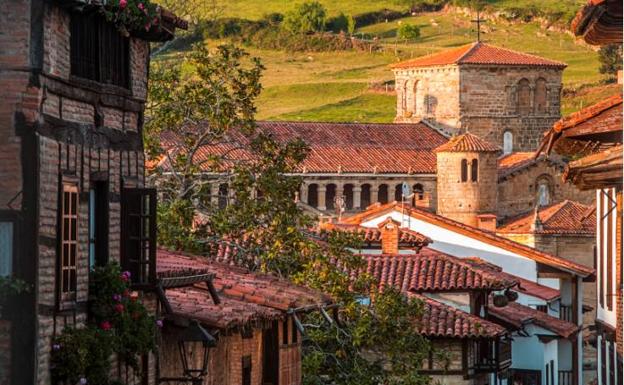 Santillana del Mar, destino de 'Un país mágico' de RTVE