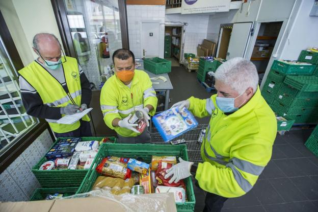 Vuelven los voluntarios a la 'gran recogida'