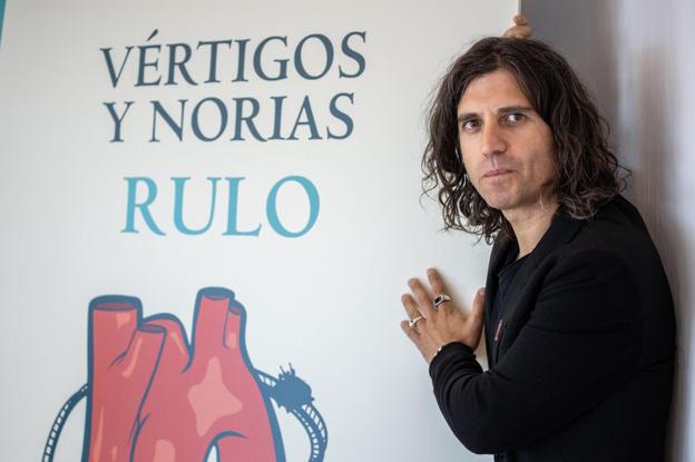 Rulo: «En la escritura me siento libre, sin rastro del sufrimiento que me genera componer canciones»