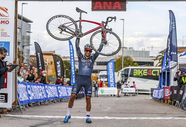 Ismael Esteban se impone en el Ciclocross de Alcobendas