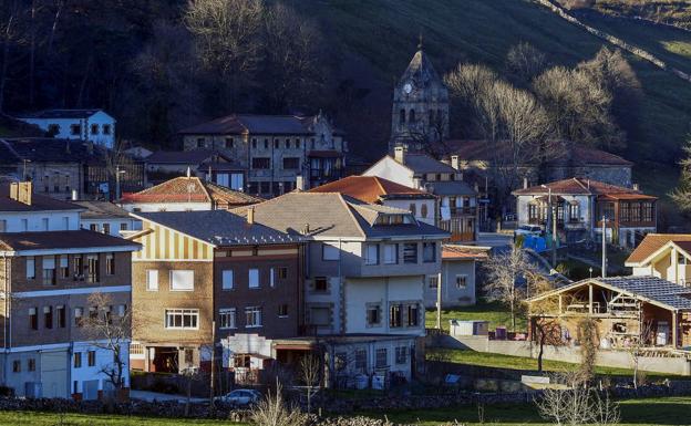 Los vecinos de San Pedro del Romeral organizan una consulta para declarar la zona de exclusión eólica