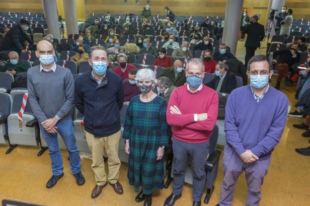 Los expertos abogan por reverdecer el área de Pombo-El Ensanche-Cañadío