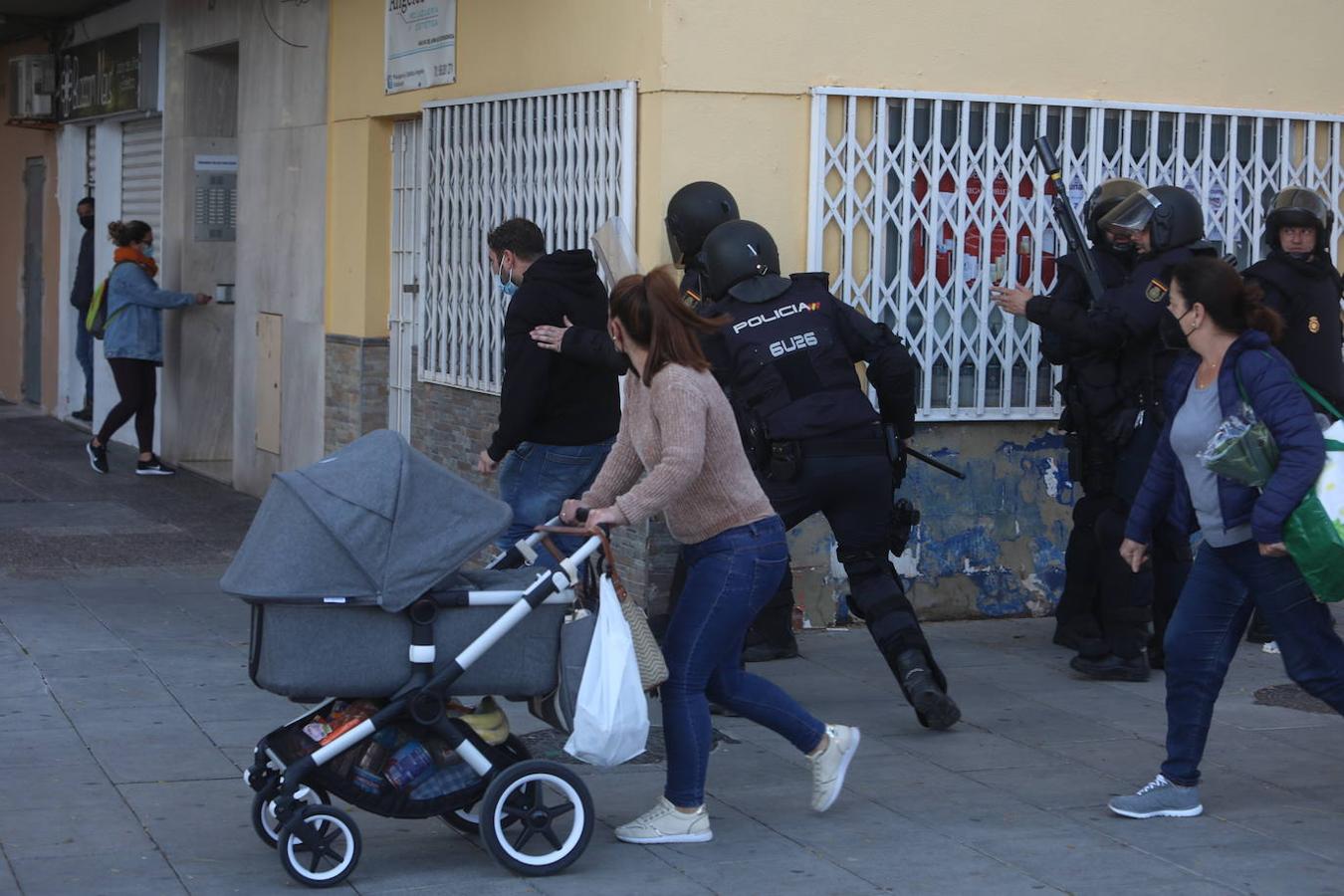 Los disturbios de la manifestación por el sector del metal, en imágenes