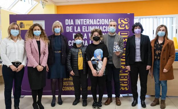 El instituto de Secundaria de Cayón, premiado por su labor contra la violencia de género