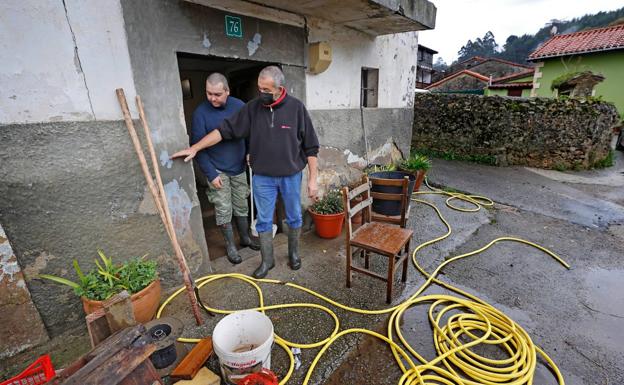 Las cuencas recuperan la calma y toca zafarrancho en Molleda: «Estamos resignados y cabreados»