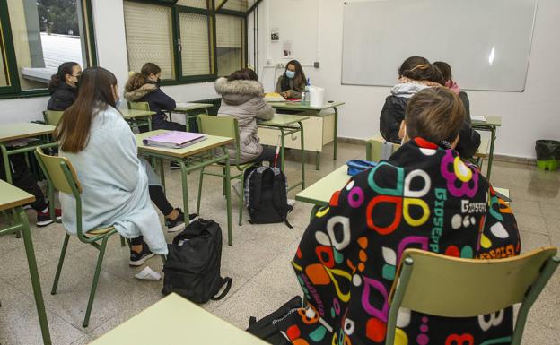 La Junta de Personal Docente exige una solución a la falta de calefacción en el IES Besaya