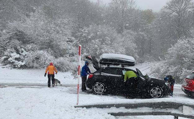 Alto Campoo no abrirá este sábado debido a los fuertes vientos y una gran nevada