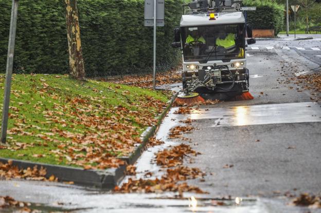 Los vecinos de Santander notan una «ligera mejoría» en la limpieza