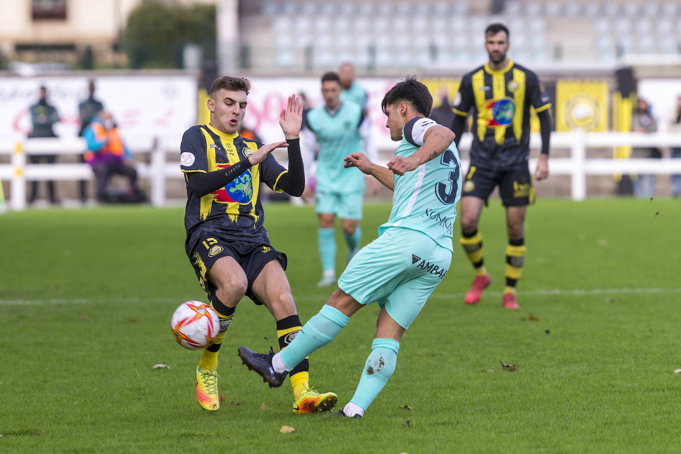 Imágenes del partido Cayón-Huesca