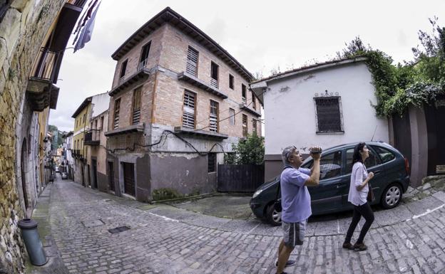 Amigos del Patrimonio de Laredo critica el «total abandono» de la Puebla Vieja