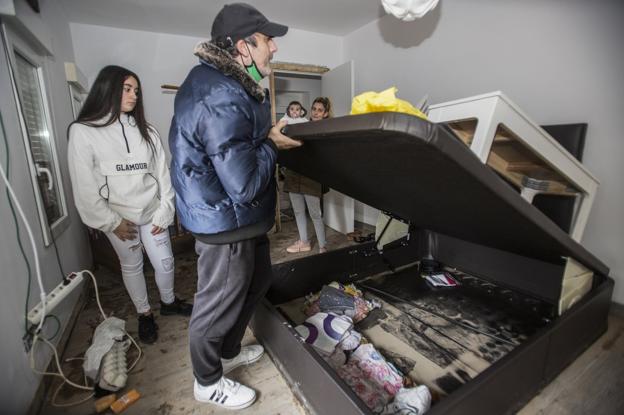 «La casa se inundó y nos veíamos en la calle»