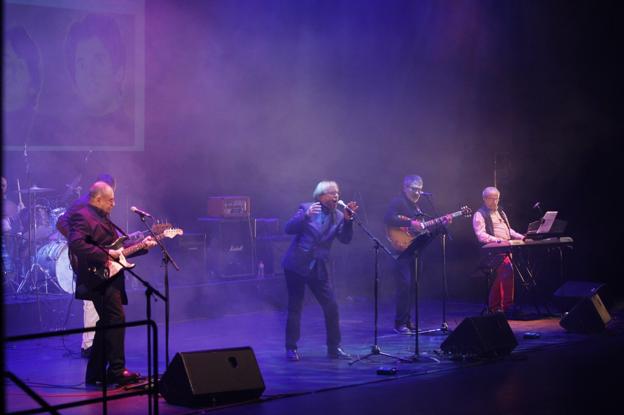 Diamantes musicales revive la música de los años sesenta en Torrelavega