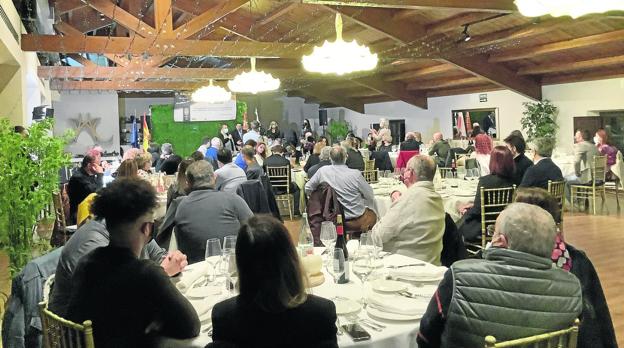 Santillana del Mar reconoce la trayectoria de sus vecinos más destacados en la III Gala Municipal