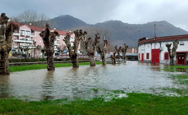 Una guía para que los afectados por las inundaciones en Cantabria sepan hacerlas frente