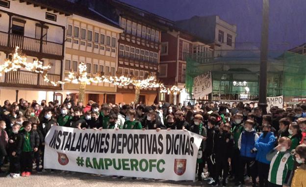 Ampuero se vuelca para urgir el traslado de sus instalaciones deportivas