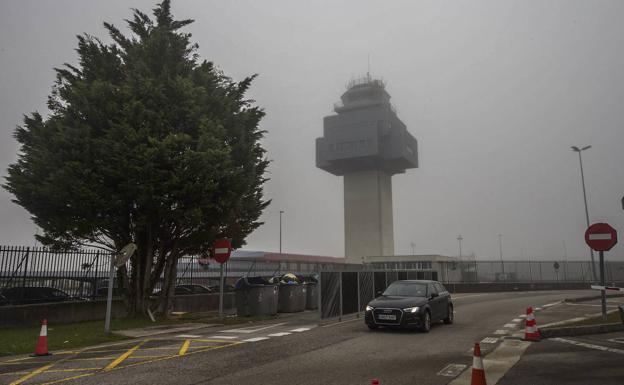 El Seve Ballesteros recupera la normalidad tras una mañana de vuelos cancelados por la niebla