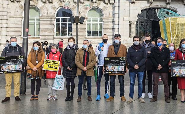 «Mi hija volvió a casa pensando que le habían detenido, pero le habían soltado y volvió para matarlas»