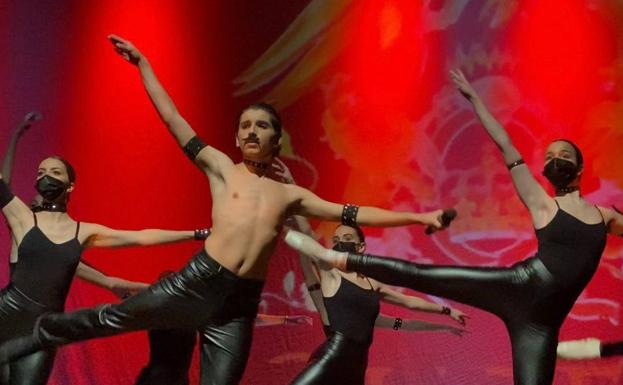 La Escuela de Danza Gloria Rueda vuelve a los escenarios con el musical de 'Queen'