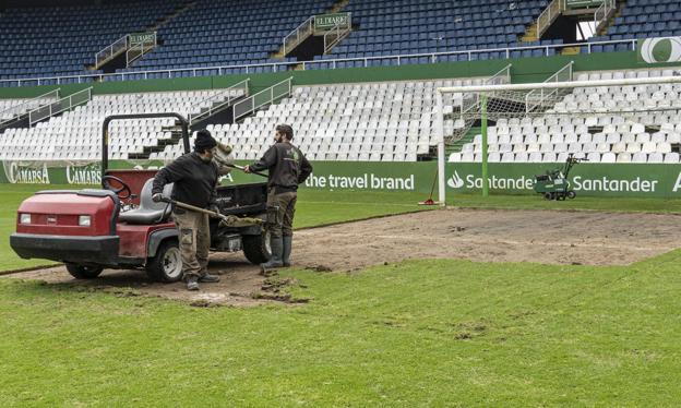 El Racing aprovecha el parón liguero para dejar listo el estadio