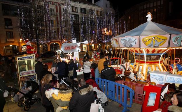 Papá Noel cambia el recorrido de su desfile por Torrelavega