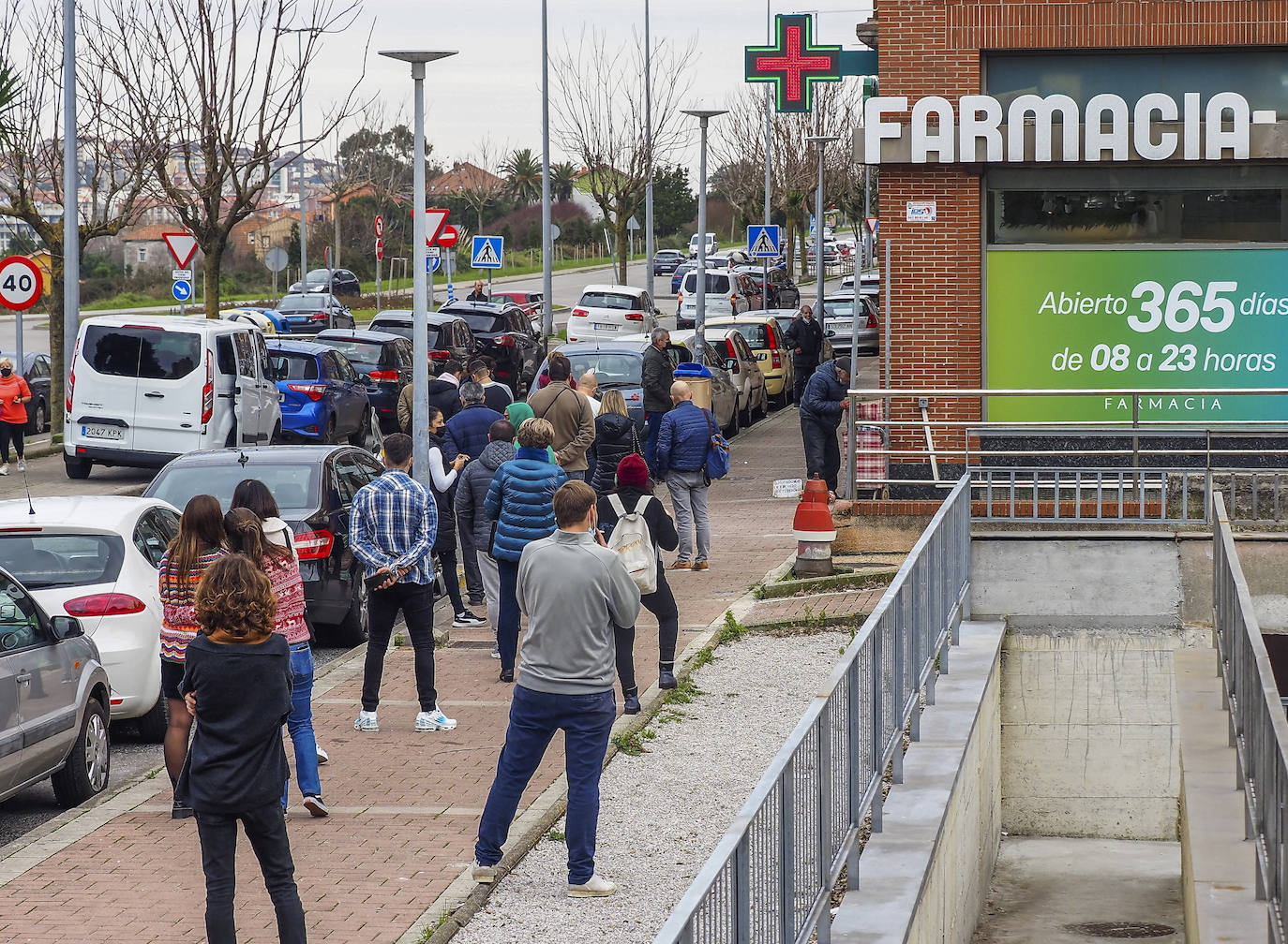 Avalanchas a las farmacias para comprar test de antígenos