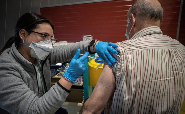 La incidencia covid sigue por las nubes aunque Navidad anota una caída de contagios