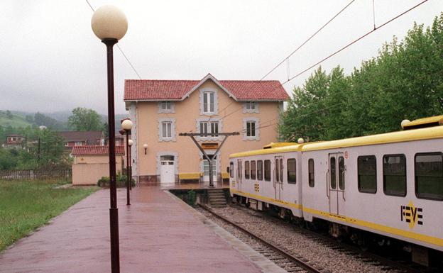 La enesima avería de un tren de Cercanías causa retrasos de una hora en otros dos