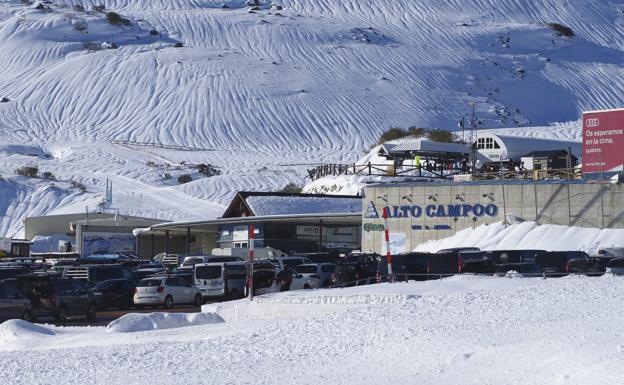 Alto Campoo pone en marcha la reserva de aparcamientos