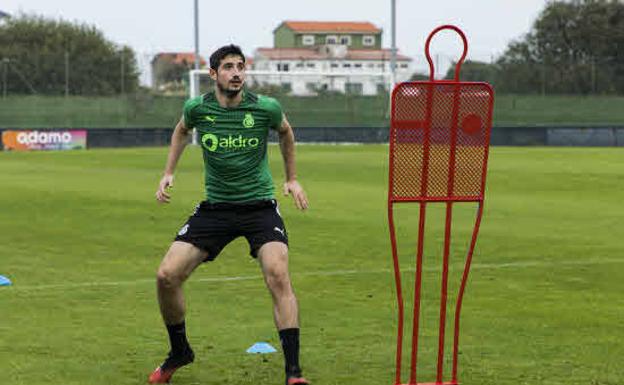 El positivo de Bobadilla eleva a seis los contagios de covid en el Racing
